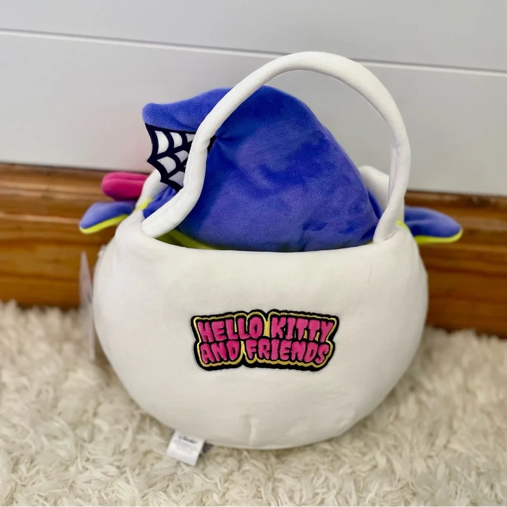 Hello Kitty Halloween Trick or Treat Pail‎